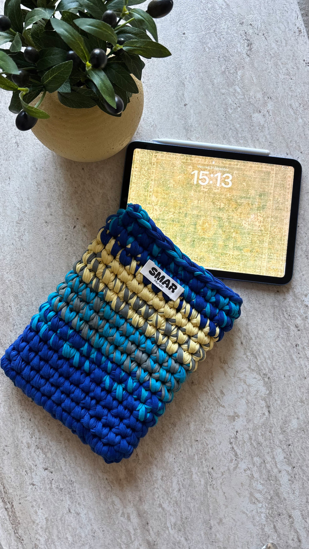 Étui tablette sable doré